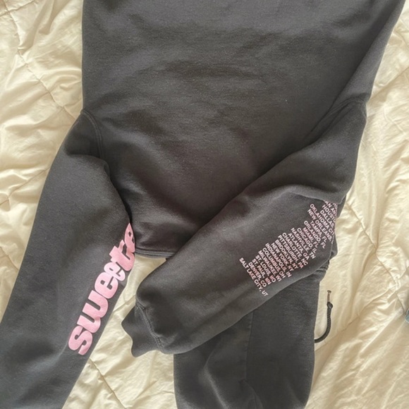 ariana grande merch - Picture 5 of 5